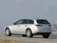 Alfa Romeo 159 Sportwagon estate (1 generation) 1.75 TBi MT (200 HP) image, Alfa Romeo 159 Sportwagon estate (1 generation) 1.75 TBi MT (200 HP) images, Alfa Romeo 159 Sportwagon estate (1 generation) 1.75 TBi MT (200 HP) photos, Alfa Romeo 159 Sportwagon estate (1 generation) 1.75 TBi MT (200 HP) photo, Alfa Romeo 159 Sportwagon estate (1 generation) 1.75 TBi MT (200 HP) picture, Alfa Romeo 159 Sportwagon estate (1 generation) 1.75 TBi MT (200 HP) pictures