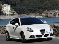 Alfa Romeo Giulietta Hatchback (940) 2.0 JTDm MT (170hp) avis, Alfa Romeo Giulietta Hatchback (940) 2.0 JTDm MT (170hp) prix, Alfa Romeo Giulietta Hatchback (940) 2.0 JTDm MT (170hp) caractéristiques, Alfa Romeo Giulietta Hatchback (940) 2.0 JTDm MT (170hp) Fiche, Alfa Romeo Giulietta Hatchback (940) 2.0 JTDm MT (170hp) Fiche technique, Alfa Romeo Giulietta Hatchback (940) 2.0 JTDm MT (170hp) achat, Alfa Romeo Giulietta Hatchback (940) 2.0 JTDm MT (170hp) acheter, Alfa Romeo Giulietta Hatchback (940) 2.0 JTDm MT (170hp) Auto