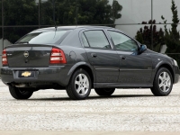 Chevrolet Astra Hatchback 5-door. (2 generation) 2.0 AT (116hp) image, Chevrolet Astra Hatchback 5-door. (2 generation) 2.0 AT (116hp) images, Chevrolet Astra Hatchback 5-door. (2 generation) 2.0 AT (116hp) photos, Chevrolet Astra Hatchback 5-door. (2 generation) 2.0 AT (116hp) photo, Chevrolet Astra Hatchback 5-door. (2 generation) 2.0 AT (116hp) picture, Chevrolet Astra Hatchback 5-door. (2 generation) 2.0 AT (116hp) pictures