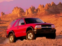 Chevrolet Blazer SUV 3-door (4 generation) 4.3 AT (190hp) avis, Chevrolet Blazer SUV 3-door (4 generation) 4.3 AT (190hp) prix, Chevrolet Blazer SUV 3-door (4 generation) 4.3 AT (190hp) caractéristiques, Chevrolet Blazer SUV 3-door (4 generation) 4.3 AT (190hp) Fiche, Chevrolet Blazer SUV 3-door (4 generation) 4.3 AT (190hp) Fiche technique, Chevrolet Blazer SUV 3-door (4 generation) 4.3 AT (190hp) achat, Chevrolet Blazer SUV 3-door (4 generation) 4.3 AT (190hp) acheter, Chevrolet Blazer SUV 3-door (4 generation) 4.3 AT (190hp) Auto