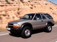 Chevrolet Blazer SUV 3-door (4 generation) 4.3 AT (190hp) image, Chevrolet Blazer SUV 3-door (4 generation) 4.3 AT (190hp) images, Chevrolet Blazer SUV 3-door (4 generation) 4.3 AT (190hp) photos, Chevrolet Blazer SUV 3-door (4 generation) 4.3 AT (190hp) photo, Chevrolet Blazer SUV 3-door (4 generation) 4.3 AT (190hp) picture, Chevrolet Blazer SUV 3-door (4 generation) 4.3 AT (190hp) pictures