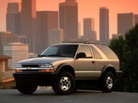 Chevrolet Blazer SUV 3-door (4 generation) 4.3 MT (190hp) image, Chevrolet Blazer SUV 3-door (4 generation) 4.3 MT (190hp) images, Chevrolet Blazer SUV 3-door (4 generation) 4.3 MT (190hp) photos, Chevrolet Blazer SUV 3-door (4 generation) 4.3 MT (190hp) photo, Chevrolet Blazer SUV 3-door (4 generation) 4.3 MT (190hp) picture, Chevrolet Blazer SUV 3-door (4 generation) 4.3 MT (190hp) pictures