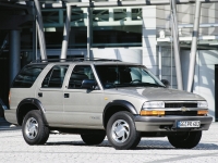 Chevrolet Blazer SUV 5-door (4 generation) 2.2 MT (114 HP) image, Chevrolet Blazer SUV 5-door (4 generation) 2.2 MT (114 HP) images, Chevrolet Blazer SUV 5-door (4 generation) 2.2 MT (114 HP) photos, Chevrolet Blazer SUV 5-door (4 generation) 2.2 MT (114 HP) photo, Chevrolet Blazer SUV 5-door (4 generation) 2.2 MT (114 HP) picture, Chevrolet Blazer SUV 5-door (4 generation) 2.2 MT (114 HP) pictures