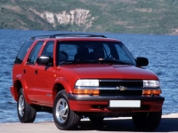 Chevrolet Blazer SUV 5-door (4 generation) 2.2 MT (114 HP) image, Chevrolet Blazer SUV 5-door (4 generation) 2.2 MT (114 HP) images, Chevrolet Blazer SUV 5-door (4 generation) 2.2 MT (114 HP) photos, Chevrolet Blazer SUV 5-door (4 generation) 2.2 MT (114 HP) photo, Chevrolet Blazer SUV 5-door (4 generation) 2.2 MT (114 HP) picture, Chevrolet Blazer SUV 5-door (4 generation) 2.2 MT (114 HP) pictures