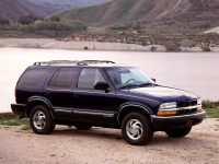 Chevrolet Blazer SUV 5-door (4 generation) 2.2 MT (114 HP) avis, Chevrolet Blazer SUV 5-door (4 generation) 2.2 MT (114 HP) prix, Chevrolet Blazer SUV 5-door (4 generation) 2.2 MT (114 HP) caractéristiques, Chevrolet Blazer SUV 5-door (4 generation) 2.2 MT (114 HP) Fiche, Chevrolet Blazer SUV 5-door (4 generation) 2.2 MT (114 HP) Fiche technique, Chevrolet Blazer SUV 5-door (4 generation) 2.2 MT (114 HP) achat, Chevrolet Blazer SUV 5-door (4 generation) 2.2 MT (114 HP) acheter, Chevrolet Blazer SUV 5-door (4 generation) 2.2 MT (114 HP) Auto