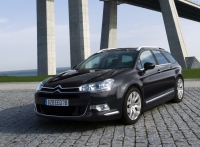 Citroen C5 Estate (2 generation) 1.6 THP AT (150hp) Exclusive (2013) avis, Citroen C5 Estate (2 generation) 1.6 THP AT (150hp) Exclusive (2013) prix, Citroen C5 Estate (2 generation) 1.6 THP AT (150hp) Exclusive (2013) caractéristiques, Citroen C5 Estate (2 generation) 1.6 THP AT (150hp) Exclusive (2013) Fiche, Citroen C5 Estate (2 generation) 1.6 THP AT (150hp) Exclusive (2013) Fiche technique, Citroen C5 Estate (2 generation) 1.6 THP AT (150hp) Exclusive (2013) achat, Citroen C5 Estate (2 generation) 1.6 THP AT (150hp) Exclusive (2013) acheter, Citroen C5 Estate (2 generation) 1.6 THP AT (150hp) Exclusive (2013) Auto