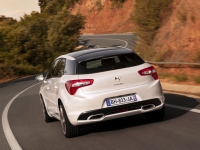 Citroen DS5 Hatchback (1 generation) 1.6 MT e-HD (112hp) image, Citroen DS5 Hatchback (1 generation) 1.6 MT e-HD (112hp) images, Citroen DS5 Hatchback (1 generation) 1.6 MT e-HD (112hp) photos, Citroen DS5 Hatchback (1 generation) 1.6 MT e-HD (112hp) photo, Citroen DS5 Hatchback (1 generation) 1.6 MT e-HD (112hp) picture, Citroen DS5 Hatchback (1 generation) 1.6 MT e-HD (112hp) pictures