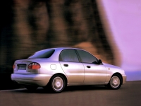 Daewoo Lanos Sedan (1 generation) 1.3 MT (75hp) image, Daewoo Lanos Sedan (1 generation) 1.3 MT (75hp) images, Daewoo Lanos Sedan (1 generation) 1.3 MT (75hp) photos, Daewoo Lanos Sedan (1 generation) 1.3 MT (75hp) photo, Daewoo Lanos Sedan (1 generation) 1.3 MT (75hp) picture, Daewoo Lanos Sedan (1 generation) 1.3 MT (75hp) pictures