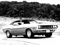 Dodge Challenger R/T coupe 2-door (1 generation) 6.3 V8 TorqueFlite (335hp) image, Dodge Challenger R/T coupe 2-door (1 generation) 6.3 V8 TorqueFlite (335hp) images, Dodge Challenger R/T coupe 2-door (1 generation) 6.3 V8 TorqueFlite (335hp) photos, Dodge Challenger R/T coupe 2-door (1 generation) 6.3 V8 TorqueFlite (335hp) photo, Dodge Challenger R/T coupe 2-door (1 generation) 6.3 V8 TorqueFlite (335hp) picture, Dodge Challenger R/T coupe 2-door (1 generation) 6.3 V8 TorqueFlite (335hp) pictures