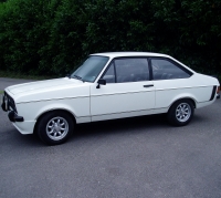 Ford Escort RS coupe 2-door (2 generation) 1.8 RS 1800 MT (117hp) image, Ford Escort RS coupe 2-door (2 generation) 1.8 RS 1800 MT (117hp) images, Ford Escort RS coupe 2-door (2 generation) 1.8 RS 1800 MT (117hp) photos, Ford Escort RS coupe 2-door (2 generation) 1.8 RS 1800 MT (117hp) photo, Ford Escort RS coupe 2-door (2 generation) 1.8 RS 1800 MT (117hp) picture, Ford Escort RS coupe 2-door (2 generation) 1.8 RS 1800 MT (117hp) pictures
