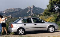 Holden Astra Sedan (4th generation) 1.8 MT (122 hp) avis, Holden Astra Sedan (4th generation) 1.8 MT (122 hp) prix, Holden Astra Sedan (4th generation) 1.8 MT (122 hp) caractéristiques, Holden Astra Sedan (4th generation) 1.8 MT (122 hp) Fiche, Holden Astra Sedan (4th generation) 1.8 MT (122 hp) Fiche technique, Holden Astra Sedan (4th generation) 1.8 MT (122 hp) achat, Holden Astra Sedan (4th generation) 1.8 MT (122 hp) acheter, Holden Astra Sedan (4th generation) 1.8 MT (122 hp) Auto