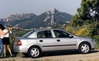 Holden Astra Sedan (4th generation) 2.0 MT (200 Hp) image, Holden Astra Sedan (4th generation) 2.0 MT (200 Hp) images, Holden Astra Sedan (4th generation) 2.0 MT (200 Hp) photos, Holden Astra Sedan (4th generation) 2.0 MT (200 Hp) photo, Holden Astra Sedan (4th generation) 2.0 MT (200 Hp) picture, Holden Astra Sedan (4th generation) 2.0 MT (200 Hp) pictures