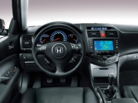 Honda Accord Sedan 4-door (7th generation) 2.0 AT image, Honda Accord Sedan 4-door (7th generation) 2.0 AT images, Honda Accord Sedan 4-door (7th generation) 2.0 AT photos, Honda Accord Sedan 4-door (7th generation) 2.0 AT photo, Honda Accord Sedan 4-door (7th generation) 2.0 AT picture, Honda Accord Sedan 4-door (7th generation) 2.0 AT pictures