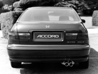 Honda Accord Sedan (5th generation) 2.0 AT (131 HP) image, Honda Accord Sedan (5th generation) 2.0 AT (131 HP) images, Honda Accord Sedan (5th generation) 2.0 AT (131 HP) photos, Honda Accord Sedan (5th generation) 2.0 AT (131 HP) photo, Honda Accord Sedan (5th generation) 2.0 AT (131 HP) picture, Honda Accord Sedan (5th generation) 2.0 AT (131 HP) pictures