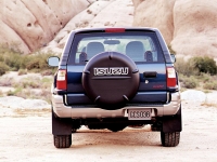 Isuzu Rodeo SUV 3-door (1 generation) 3.2 AT (208hp) image, Isuzu Rodeo SUV 3-door (1 generation) 3.2 AT (208hp) images, Isuzu Rodeo SUV 3-door (1 generation) 3.2 AT (208hp) photos, Isuzu Rodeo SUV 3-door (1 generation) 3.2 AT (208hp) photo, Isuzu Rodeo SUV 3-door (1 generation) 3.2 AT (208hp) picture, Isuzu Rodeo SUV 3-door (1 generation) 3.2 AT (208hp) pictures