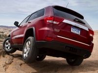 Jeep Grand Cherokee SUV (WK2) 5.7 AT AWD (352hp) Overland (2012) image, Jeep Grand Cherokee SUV (WK2) 5.7 AT AWD (352hp) Overland (2012) images, Jeep Grand Cherokee SUV (WK2) 5.7 AT AWD (352hp) Overland (2012) photos, Jeep Grand Cherokee SUV (WK2) 5.7 AT AWD (352hp) Overland (2012) photo, Jeep Grand Cherokee SUV (WK2) 5.7 AT AWD (352hp) Overland (2012) picture, Jeep Grand Cherokee SUV (WK2) 5.7 AT AWD (352hp) Overland (2012) pictures