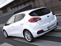 Kia CEE'd Hatchback 5-door. (2 generation) 1.6 AT (129hp) Comfort (2013) image, Kia CEE'd Hatchback 5-door. (2 generation) 1.6 AT (129hp) Comfort (2013) images, Kia CEE'd Hatchback 5-door. (2 generation) 1.6 AT (129hp) Comfort (2013) photos, Kia CEE'd Hatchback 5-door. (2 generation) 1.6 AT (129hp) Comfort (2013) photo, Kia CEE'd Hatchback 5-door. (2 generation) 1.6 AT (129hp) Comfort (2013) picture, Kia CEE'd Hatchback 5-door. (2 generation) 1.6 AT (129hp) Comfort (2013) pictures