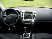 Kia CEE'd Pro_cee'd hatchback 3-door (1 generation) 1.4 MT (109hp) image, Kia CEE'd Pro_cee'd hatchback 3-door (1 generation) 1.4 MT (109hp) images, Kia CEE'd Pro_cee'd hatchback 3-door (1 generation) 1.4 MT (109hp) photos, Kia CEE'd Pro_cee'd hatchback 3-door (1 generation) 1.4 MT (109hp) photo, Kia CEE'd Pro_cee'd hatchback 3-door (1 generation) 1.4 MT (109hp) picture, Kia CEE'd Pro_cee'd hatchback 3-door (1 generation) 1.4 MT (109hp) pictures