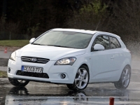 Kia CEE'd Pro_cee'd hatchback 3-door (1 generation) 1.6 AT (122hp) avis, Kia CEE'd Pro_cee'd hatchback 3-door (1 generation) 1.6 AT (122hp) prix, Kia CEE'd Pro_cee'd hatchback 3-door (1 generation) 1.6 AT (122hp) caractéristiques, Kia CEE'd Pro_cee'd hatchback 3-door (1 generation) 1.6 AT (122hp) Fiche, Kia CEE'd Pro_cee'd hatchback 3-door (1 generation) 1.6 AT (122hp) Fiche technique, Kia CEE'd Pro_cee'd hatchback 3-door (1 generation) 1.6 AT (122hp) achat, Kia CEE'd Pro_cee'd hatchback 3-door (1 generation) 1.6 AT (122hp) acheter, Kia CEE'd Pro_cee'd hatchback 3-door (1 generation) 1.6 AT (122hp) Auto