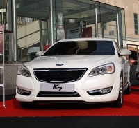 Kia K7 Saloon (1 generation) AT 2.7 (200 HP) image, Kia K7 Saloon (1 generation) AT 2.7 (200 HP) images, Kia K7 Saloon (1 generation) AT 2.7 (200 HP) photos, Kia K7 Saloon (1 generation) AT 2.7 (200 HP) photo, Kia K7 Saloon (1 generation) AT 2.7 (200 HP) picture, Kia K7 Saloon (1 generation) AT 2.7 (200 HP) pictures