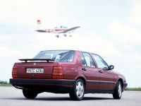 Lancia Thema Saloon (1 generation) 2.85i AT E (147 hp) image, Lancia Thema Saloon (1 generation) 2.85i AT E (147 hp) images, Lancia Thema Saloon (1 generation) 2.85i AT E (147 hp) photos, Lancia Thema Saloon (1 generation) 2.85i AT E (147 hp) photo, Lancia Thema Saloon (1 generation) 2.85i AT E (147 hp) picture, Lancia Thema Saloon (1 generation) 2.85i AT E (147 hp) pictures