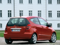 Mercedes-Benz A Class Hatchback 3-door (W169) A 160 CDI CVT (82hp) avis, Mercedes-Benz A Class Hatchback 3-door (W169) A 160 CDI CVT (82hp) prix, Mercedes-Benz A Class Hatchback 3-door (W169) A 160 CDI CVT (82hp) caractéristiques, Mercedes-Benz A Class Hatchback 3-door (W169) A 160 CDI CVT (82hp) Fiche, Mercedes-Benz A Class Hatchback 3-door (W169) A 160 CDI CVT (82hp) Fiche technique, Mercedes-Benz A Class Hatchback 3-door (W169) A 160 CDI CVT (82hp) achat, Mercedes-Benz A Class Hatchback 3-door (W169) A 160 CDI CVT (82hp) acheter, Mercedes-Benz A Class Hatchback 3-door (W169) A 160 CDI CVT (82hp) Auto