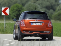 Mini Cooper S Hatchback 3-door (2 generation) 1.6 MT (184hp) basic image, Mini Cooper S Hatchback 3-door (2 generation) 1.6 MT (184hp) basic images, Mini Cooper S Hatchback 3-door (2 generation) 1.6 MT (184hp) basic photos, Mini Cooper S Hatchback 3-door (2 generation) 1.6 MT (184hp) basic photo, Mini Cooper S Hatchback 3-door (2 generation) 1.6 MT (184hp) basic picture, Mini Cooper S Hatchback 3-door (2 generation) 1.6 MT (184hp) basic pictures