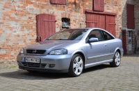 Opel Astra Coupe 2-door (G) 2.2 MT (147 HP) image, Opel Astra Coupe 2-door (G) 2.2 MT (147 HP) images, Opel Astra Coupe 2-door (G) 2.2 MT (147 HP) photos, Opel Astra Coupe 2-door (G) 2.2 MT (147 HP) photo, Opel Astra Coupe 2-door (G) 2.2 MT (147 HP) picture, Opel Astra Coupe 2-door (G) 2.2 MT (147 HP) pictures