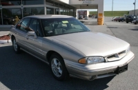 Pontiac Bonneville SE/SLE/SSE sedan 4-door (8 generation) 3.8 AT image, Pontiac Bonneville SE/SLE/SSE sedan 4-door (8 generation) 3.8 AT images, Pontiac Bonneville SE/SLE/SSE sedan 4-door (8 generation) 3.8 AT photos, Pontiac Bonneville SE/SLE/SSE sedan 4-door (8 generation) 3.8 AT photo, Pontiac Bonneville SE/SLE/SSE sedan 4-door (8 generation) 3.8 AT picture, Pontiac Bonneville SE/SLE/SSE sedan 4-door (8 generation) 3.8 AT pictures