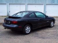 Pontiac Sunfire Coupe (1 generation) 2.3 MT GT (147 HP) image, Pontiac Sunfire Coupe (1 generation) 2.3 MT GT (147 HP) images, Pontiac Sunfire Coupe (1 generation) 2.3 MT GT (147 HP) photos, Pontiac Sunfire Coupe (1 generation) 2.3 MT GT (147 HP) photo, Pontiac Sunfire Coupe (1 generation) 2.3 MT GT (147 HP) picture, Pontiac Sunfire Coupe (1 generation) 2.3 MT GT (147 HP) pictures