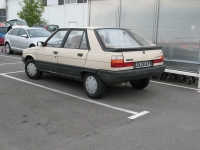 Renault 11 Hatchback 5-door. (1 generation) 1.4 MT image, Renault 11 Hatchback 5-door. (1 generation) 1.4 MT images, Renault 11 Hatchback 5-door. (1 generation) 1.4 MT photos, Renault 11 Hatchback 5-door. (1 generation) 1.4 MT photo, Renault 11 Hatchback 5-door. (1 generation) 1.4 MT picture, Renault 11 Hatchback 5-door. (1 generation) 1.4 MT pictures