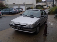 Renault 11 Hatchback 5-door. (2 generation) 1.4 4MT (68hp) image, Renault 11 Hatchback 5-door. (2 generation) 1.4 4MT (68hp) images, Renault 11 Hatchback 5-door. (2 generation) 1.4 4MT (68hp) photos, Renault 11 Hatchback 5-door. (2 generation) 1.4 4MT (68hp) photo, Renault 11 Hatchback 5-door. (2 generation) 1.4 4MT (68hp) picture, Renault 11 Hatchback 5-door. (2 generation) 1.4 4MT (68hp) pictures