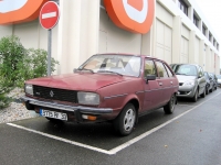 Renault 20 Hatchback (1 generation) 1.6 MT (90hp) image, Renault 20 Hatchback (1 generation) 1.6 MT (90hp) images, Renault 20 Hatchback (1 generation) 1.6 MT (90hp) photos, Renault 20 Hatchback (1 generation) 1.6 MT (90hp) photo, Renault 20 Hatchback (1 generation) 1.6 MT (90hp) picture, Renault 20 Hatchback (1 generation) 1.6 MT (90hp) pictures