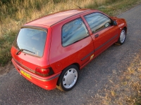 Renault Clio Hatchback 3-door (1 generation) 1.1 AT (49 HP) image, Renault Clio Hatchback 3-door (1 generation) 1.1 AT (49 HP) images, Renault Clio Hatchback 3-door (1 generation) 1.1 AT (49 HP) photos, Renault Clio Hatchback 3-door (1 generation) 1.1 AT (49 HP) photo, Renault Clio Hatchback 3-door (1 generation) 1.1 AT (49 HP) picture, Renault Clio Hatchback 3-door (1 generation) 1.1 AT (49 HP) pictures