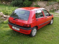 Renault Clio Hatchback 5-door. (1 generation) 1.4 AT (80 HP) image, Renault Clio Hatchback 5-door. (1 generation) 1.4 AT (80 HP) images, Renault Clio Hatchback 5-door. (1 generation) 1.4 AT (80 HP) photos, Renault Clio Hatchback 5-door. (1 generation) 1.4 AT (80 HP) photo, Renault Clio Hatchback 5-door. (1 generation) 1.4 AT (80 HP) picture, Renault Clio Hatchback 5-door. (1 generation) 1.4 AT (80 HP) pictures