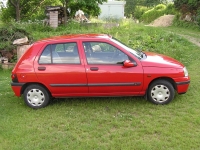 Renault Clio Hatchback 5-door. (1 generation) 1.4 AT (80 HP) image, Renault Clio Hatchback 5-door. (1 generation) 1.4 AT (80 HP) images, Renault Clio Hatchback 5-door. (1 generation) 1.4 AT (80 HP) photos, Renault Clio Hatchback 5-door. (1 generation) 1.4 AT (80 HP) photo, Renault Clio Hatchback 5-door. (1 generation) 1.4 AT (80 HP) picture, Renault Clio Hatchback 5-door. (1 generation) 1.4 AT (80 HP) pictures