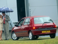 Renault Clio Hatchback 5-door. (1 generation) 1.8 MT (95 HP) image, Renault Clio Hatchback 5-door. (1 generation) 1.8 MT (95 HP) images, Renault Clio Hatchback 5-door. (1 generation) 1.8 MT (95 HP) photos, Renault Clio Hatchback 5-door. (1 generation) 1.8 MT (95 HP) photo, Renault Clio Hatchback 5-door. (1 generation) 1.8 MT (95 HP) picture, Renault Clio Hatchback 5-door. (1 generation) 1.8 MT (95 HP) pictures