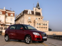 Skoda Fabia Hatchback (5J) 1.4 TDI DPF MT (80 HP) image, Skoda Fabia Hatchback (5J) 1.4 TDI DPF MT (80 HP) images, Skoda Fabia Hatchback (5J) 1.4 TDI DPF MT (80 HP) photos, Skoda Fabia Hatchback (5J) 1.4 TDI DPF MT (80 HP) photo, Skoda Fabia Hatchback (5J) 1.4 TDI DPF MT (80 HP) picture, Skoda Fabia Hatchback (5J) 1.4 TDI DPF MT (80 HP) pictures