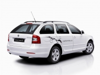 Skoda Octavia Combi wagon 5-door (2 generation) 1.2 TSI DSG (105 HP) image, Skoda Octavia Combi wagon 5-door (2 generation) 1.2 TSI DSG (105 HP) images, Skoda Octavia Combi wagon 5-door (2 generation) 1.2 TSI DSG (105 HP) photos, Skoda Octavia Combi wagon 5-door (2 generation) 1.2 TSI DSG (105 HP) photo, Skoda Octavia Combi wagon 5-door (2 generation) 1.2 TSI DSG (105 HP) picture, Skoda Octavia Combi wagon 5-door (2 generation) 1.2 TSI DSG (105 HP) pictures