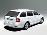 Skoda Octavia Combi wagon 5-door (2 generation) 1.2 TSI DSG (105 HP) image, Skoda Octavia Combi wagon 5-door (2 generation) 1.2 TSI DSG (105 HP) images, Skoda Octavia Combi wagon 5-door (2 generation) 1.2 TSI DSG (105 HP) photos, Skoda Octavia Combi wagon 5-door (2 generation) 1.2 TSI DSG (105 HP) photo, Skoda Octavia Combi wagon 5-door (2 generation) 1.2 TSI DSG (105 HP) picture, Skoda Octavia Combi wagon 5-door (2 generation) 1.2 TSI DSG (105 HP) pictures