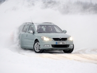 Skoda Octavia Combi wagon 5-door (2 generation) 1.6 TDI GreenLine MT (105 HP) image, Skoda Octavia Combi wagon 5-door (2 generation) 1.6 TDI GreenLine MT (105 HP) images, Skoda Octavia Combi wagon 5-door (2 generation) 1.6 TDI GreenLine MT (105 HP) photos, Skoda Octavia Combi wagon 5-door (2 generation) 1.6 TDI GreenLine MT (105 HP) photo, Skoda Octavia Combi wagon 5-door (2 generation) 1.6 TDI GreenLine MT (105 HP) picture, Skoda Octavia Combi wagon 5-door (2 generation) 1.6 TDI GreenLine MT (105 HP) pictures