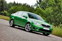 Skoda Octavia RS liftback 5-door (2 generation) 2.0 TDI DSG image, Skoda Octavia RS liftback 5-door (2 generation) 2.0 TDI DSG images, Skoda Octavia RS liftback 5-door (2 generation) 2.0 TDI DSG photos, Skoda Octavia RS liftback 5-door (2 generation) 2.0 TDI DSG photo, Skoda Octavia RS liftback 5-door (2 generation) 2.0 TDI DSG picture, Skoda Octavia RS liftback 5-door (2 generation) 2.0 TDI DSG pictures