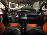 Toyota Aygo Hatchback (1 generation) 1.0 MT image, Toyota Aygo Hatchback (1 generation) 1.0 MT images, Toyota Aygo Hatchback (1 generation) 1.0 MT photos, Toyota Aygo Hatchback (1 generation) 1.0 MT photo, Toyota Aygo Hatchback (1 generation) 1.0 MT picture, Toyota Aygo Hatchback (1 generation) 1.0 MT pictures