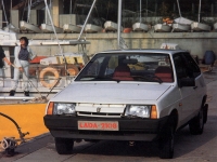 VAZ 2108 Hatchback 1.5 MT (70hp) image, VAZ 2108 Hatchback 1.5 MT (70hp) images, VAZ 2108 Hatchback 1.5 MT (70hp) photos, VAZ 2108 Hatchback 1.5 MT (70hp) photo, VAZ 2108 Hatchback 1.5 MT (70hp) picture, VAZ 2108 Hatchback 1.5 MT (70hp) pictures