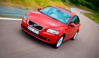 Volvo S40 Sedan (2 generation) 2.5 AWD AT (220hp) image, Volvo S40 Sedan (2 generation) 2.5 AWD AT (220hp) images, Volvo S40 Sedan (2 generation) 2.5 AWD AT (220hp) photos, Volvo S40 Sedan (2 generation) 2.5 AWD AT (220hp) photo, Volvo S40 Sedan (2 generation) 2.5 AWD AT (220hp) picture, Volvo S40 Sedan (2 generation) 2.5 AWD AT (220hp) pictures
