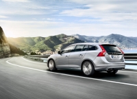 Volvo V60 Estate (1 generation) 2.4 D4 Geartronic all wheel drive (163hp) image, Volvo V60 Estate (1 generation) 2.4 D4 Geartronic all wheel drive (163hp) images, Volvo V60 Estate (1 generation) 2.4 D4 Geartronic all wheel drive (163hp) photos, Volvo V60 Estate (1 generation) 2.4 D4 Geartronic all wheel drive (163hp) photo, Volvo V60 Estate (1 generation) 2.4 D4 Geartronic all wheel drive (163hp) picture, Volvo V60 Estate (1 generation) 2.4 D4 Geartronic all wheel drive (163hp) pictures