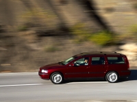 Volvo V70 Wagon (2 generation) 2.0 T AT (180 hp) image, Volvo V70 Wagon (2 generation) 2.0 T AT (180 hp) images, Volvo V70 Wagon (2 generation) 2.0 T AT (180 hp) photos, Volvo V70 Wagon (2 generation) 2.0 T AT (180 hp) photo, Volvo V70 Wagon (2 generation) 2.0 T AT (180 hp) picture, Volvo V70 Wagon (2 generation) 2.0 T AT (180 hp) pictures